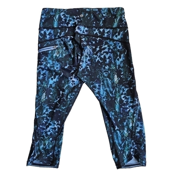 Lululemon Run: Top Speed Crop Leggings Full-On Luxtreme - Size 6 - Floral Blue - Picture 2 of 11